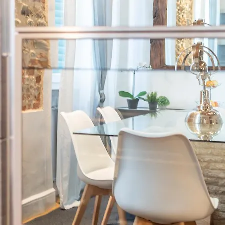 Apartment E Quindi Uscimmo A Riveder Le Stelle Florence