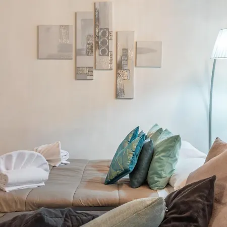 E Quindi Uscimmo A Riveder Le Stelle Apartment