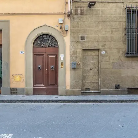 Apartment E Quindi Uscimmo A Riveder Le Stelle