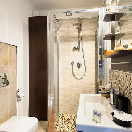 E Quindi Uscimmo A Riveder Le Stelle Apartment *