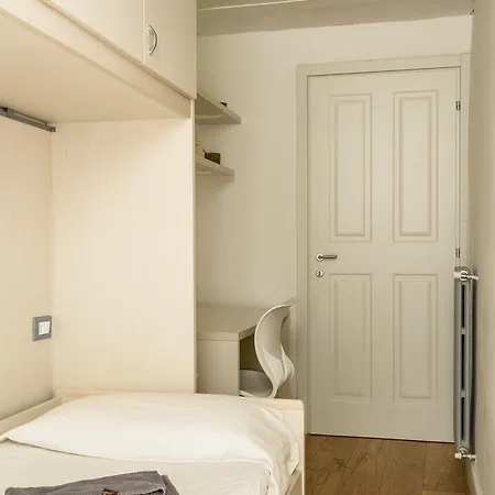 Apartment E Quindi Uscimmo A Riveder Le Stelle Florence